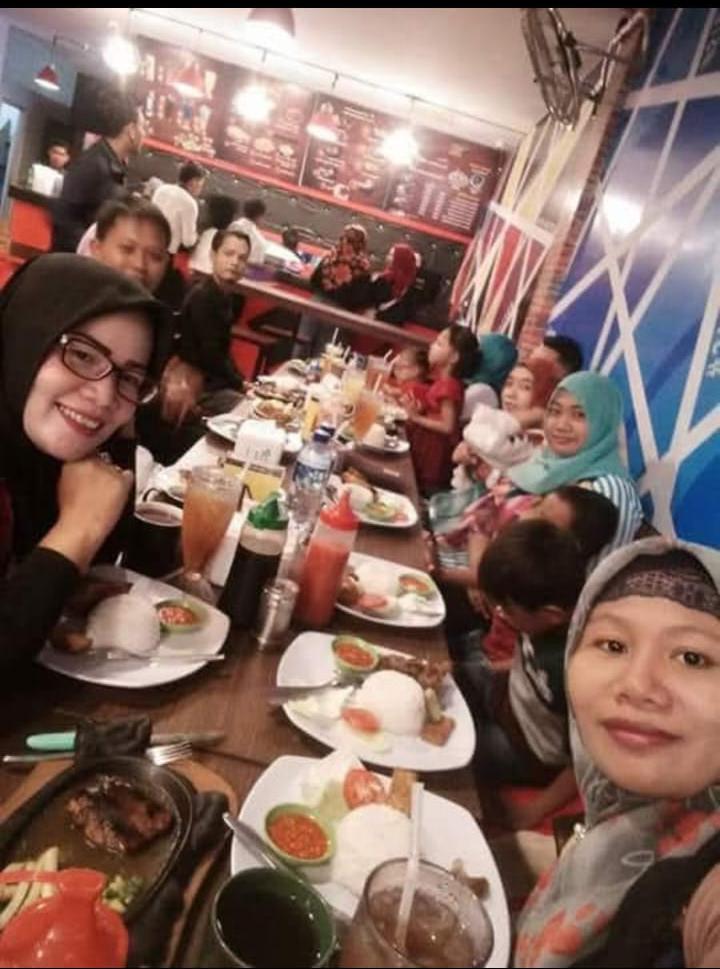 Area Makan Utama